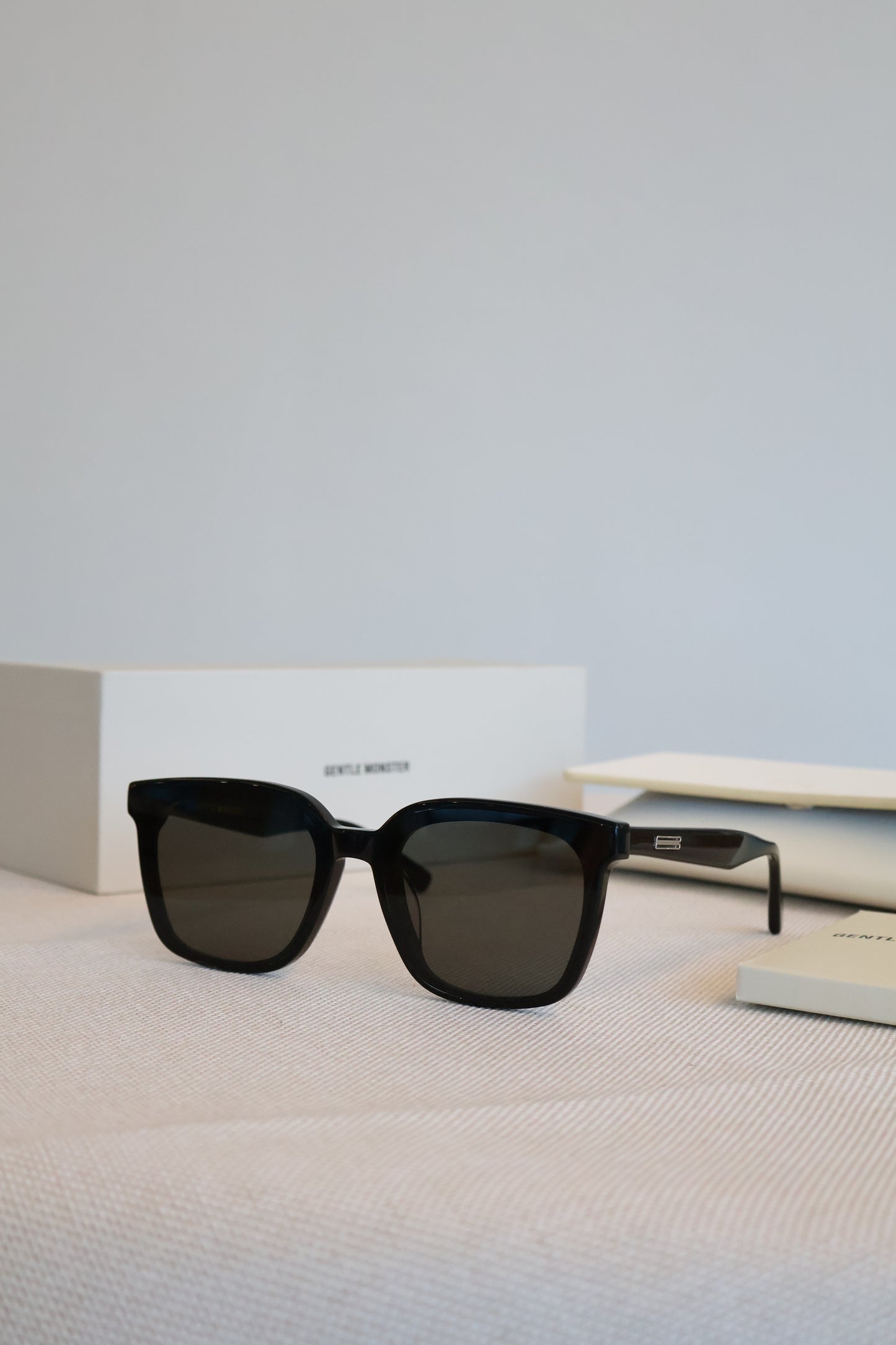 Gentle Monster Plot 01 Sunglasses (Whatsapp for Price & Grade)