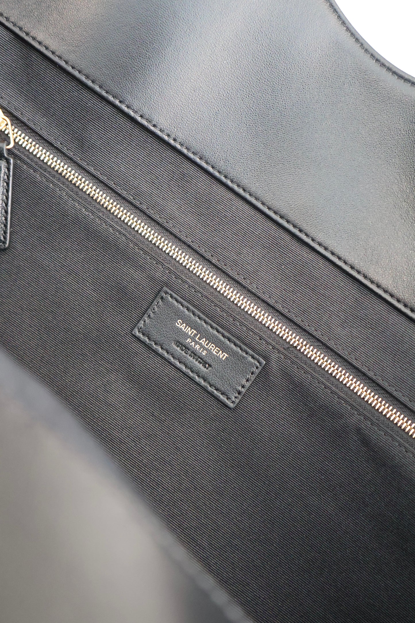 YSL ICARE Shopping Bag Black (Whatsapp for Price & Grade)