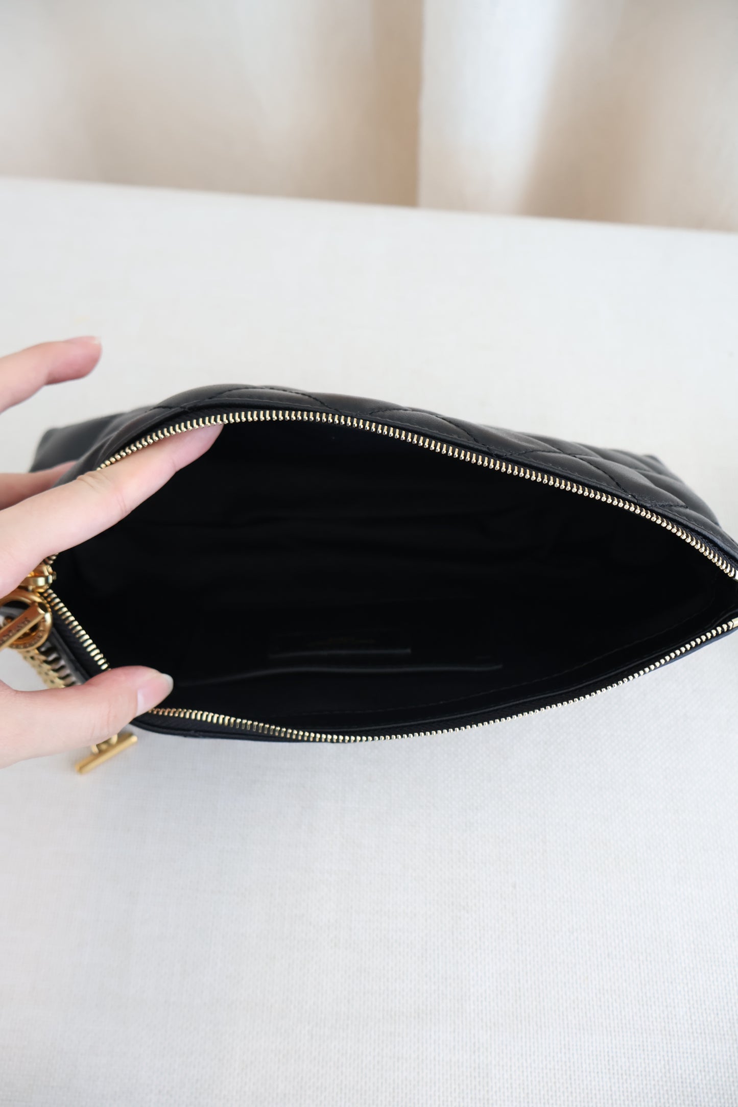 YSL ICARE Shopping Bag Black (Whatsapp for Price & Grade)