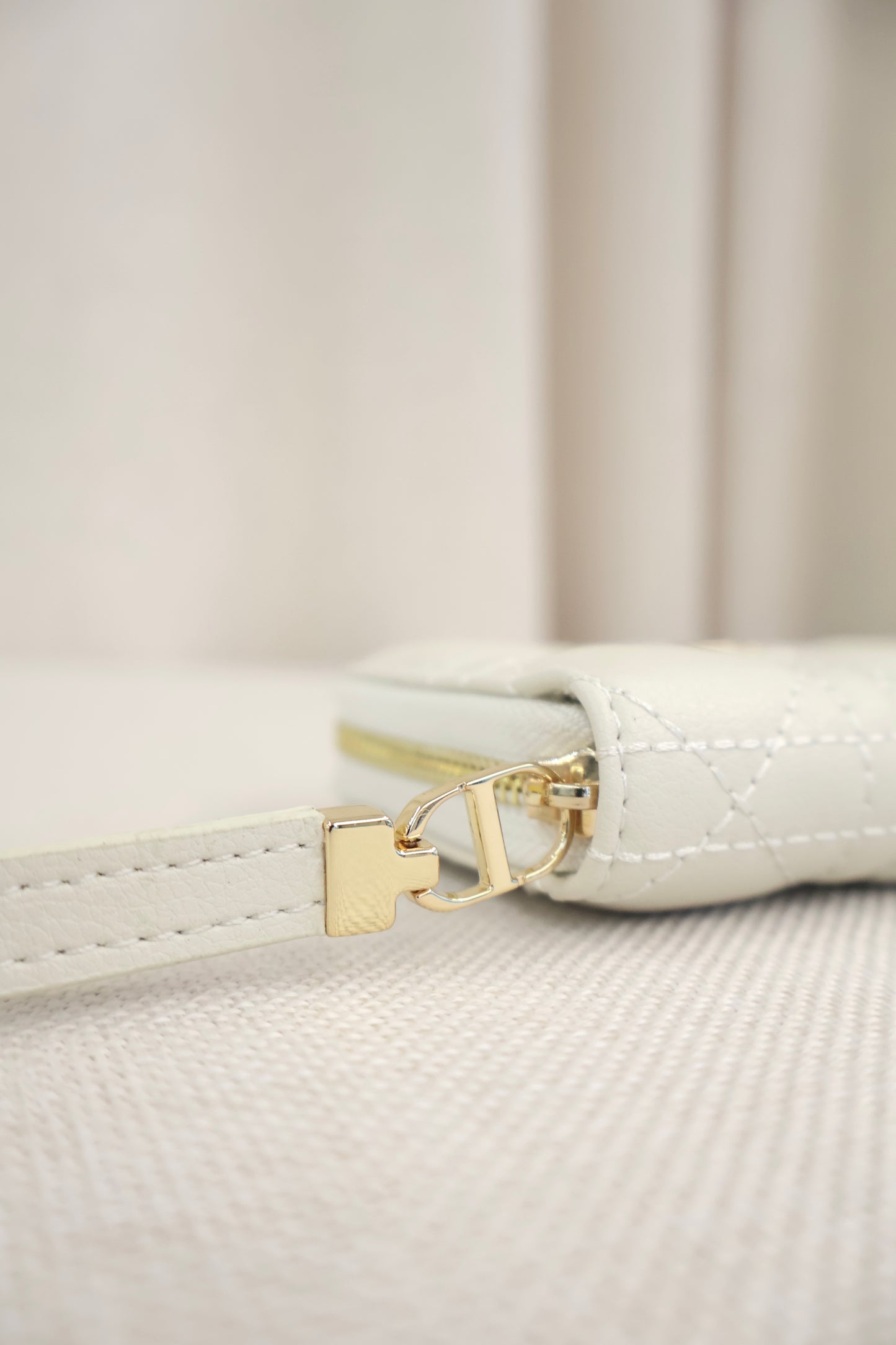 Dior White Wallet Lady Dior Voyageur Small Coin Purse (Whatsapp for Price & Grade)