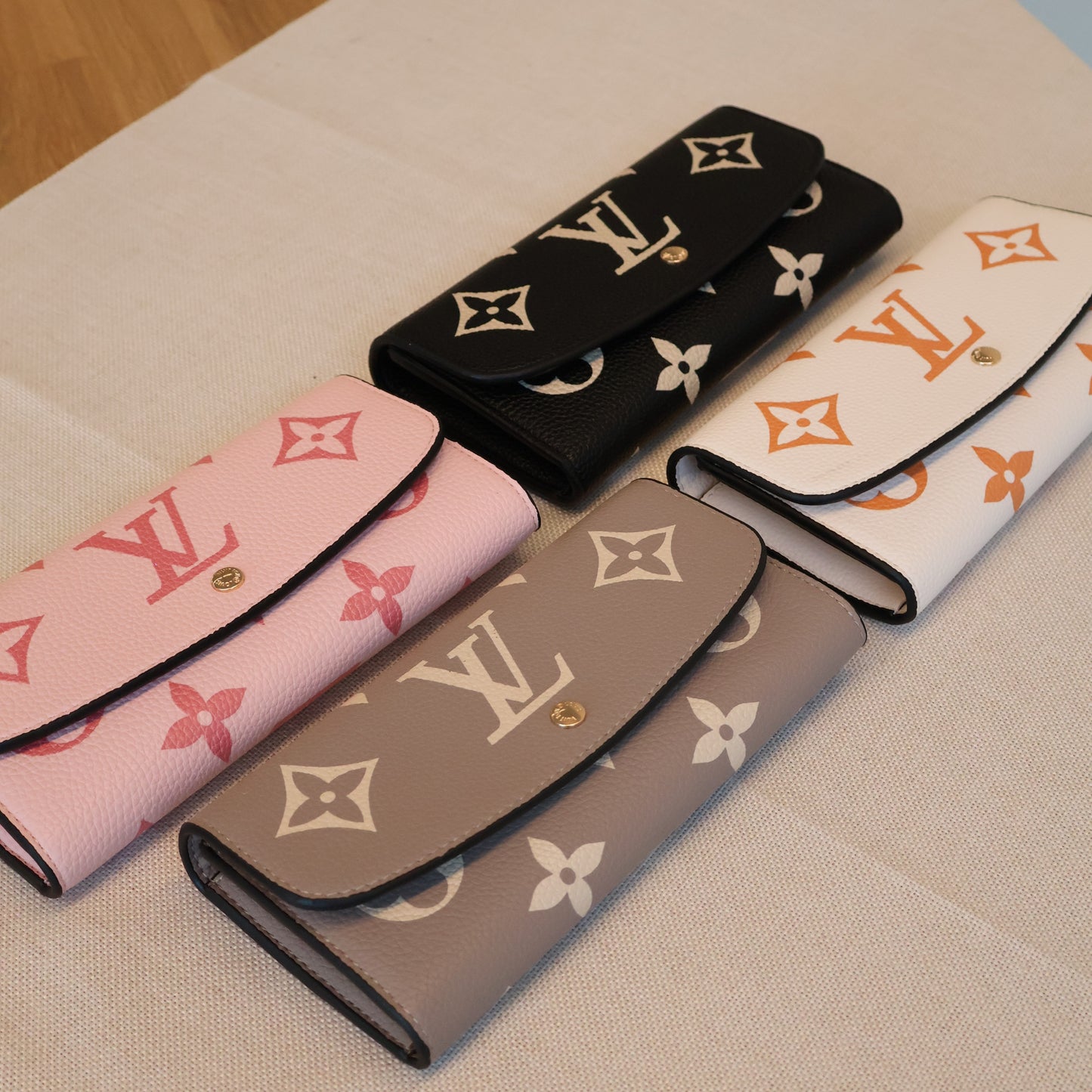 Louis Vuitton Wallet Long Bicolour (Whatsapp for Price & Grade)